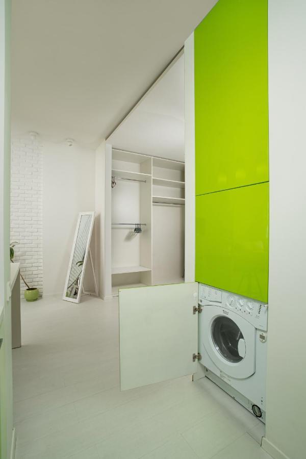 White Attic Apartment 敖德萨 外观 照片